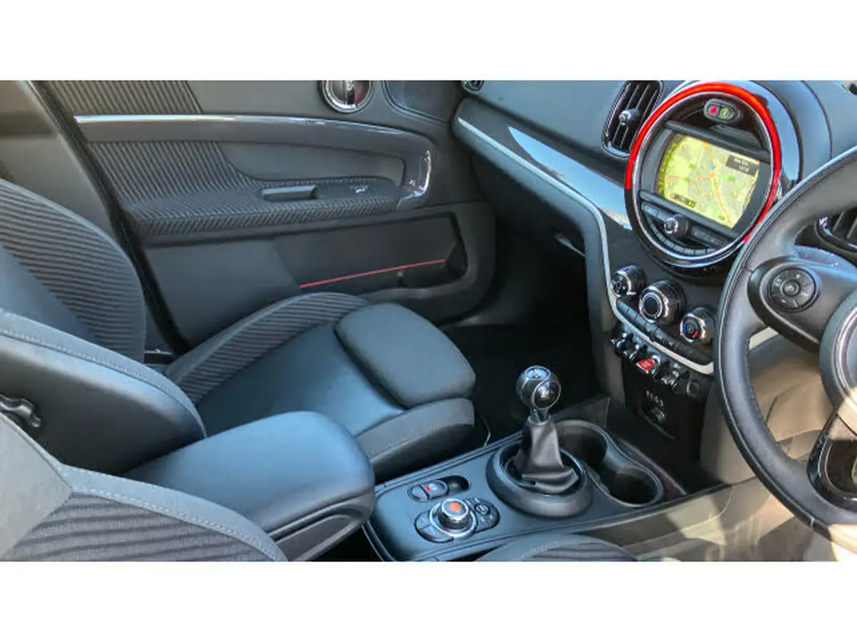 2017-mini-countryman-20-cooper-s-ss-all4-big-13
