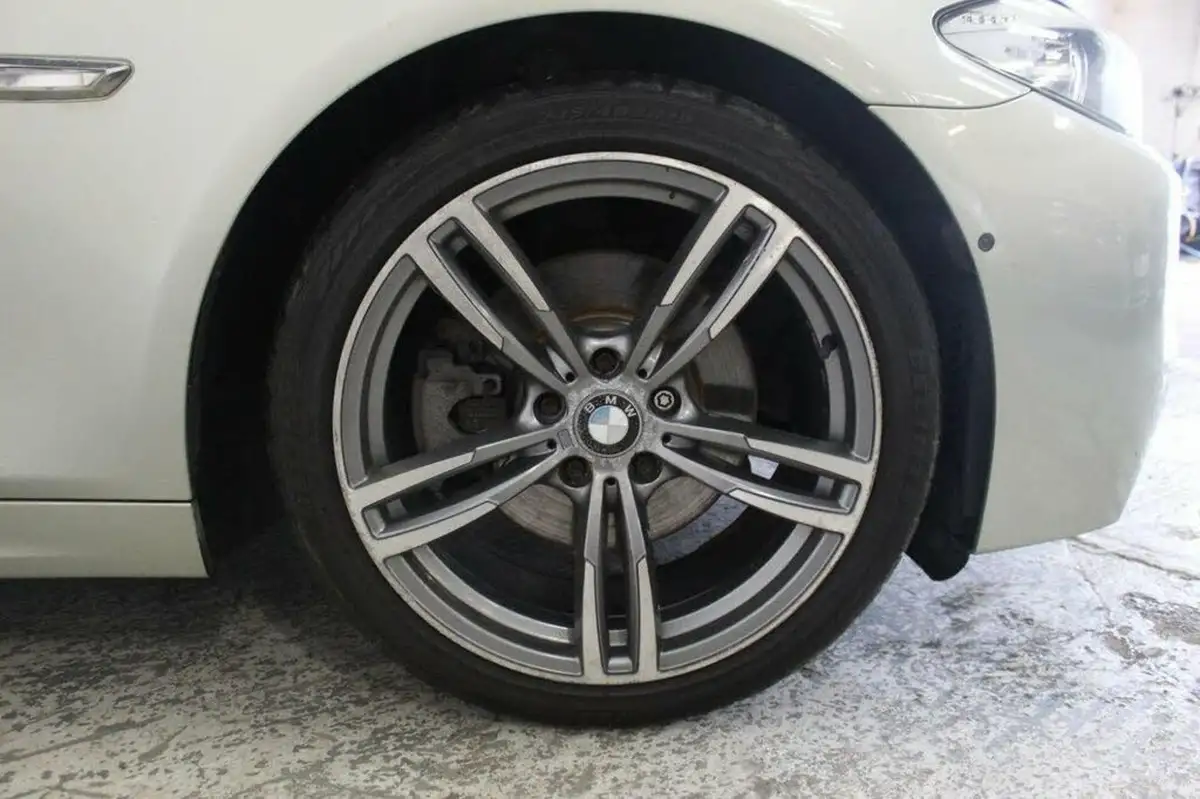 2012-bmw-5-series-20td-520d-m-sport-184bhp-blueperformance-saloon-4d-auto-big-48