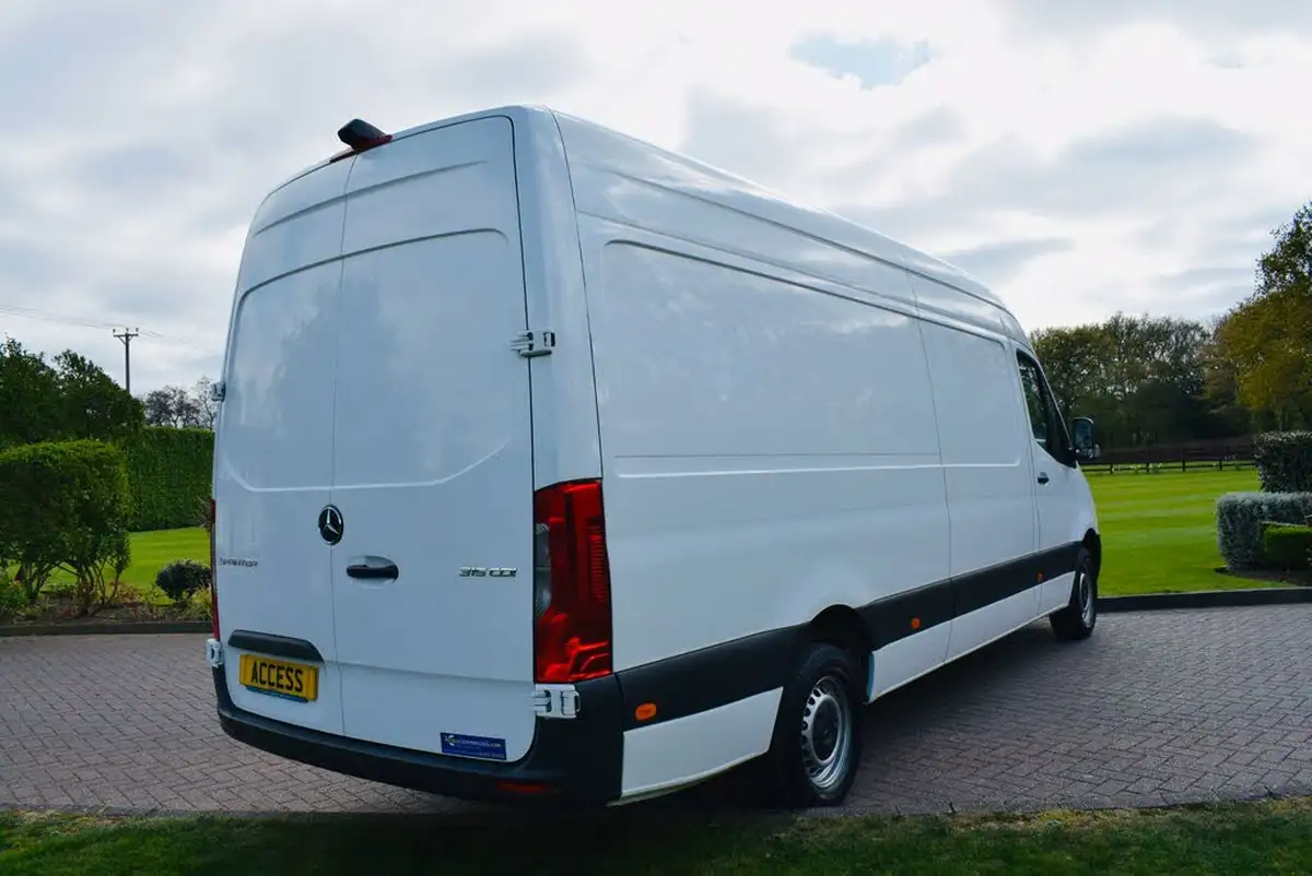 2021-mercedes-benz-sprinter-20cdi-315-l1h1-progressive-150pseu6dt-panel-rwd-eco-gear-360-big-6