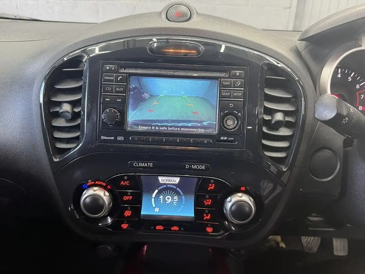 2011-nissan-juke-16-acenta-premium-16v-1598cc-big-47