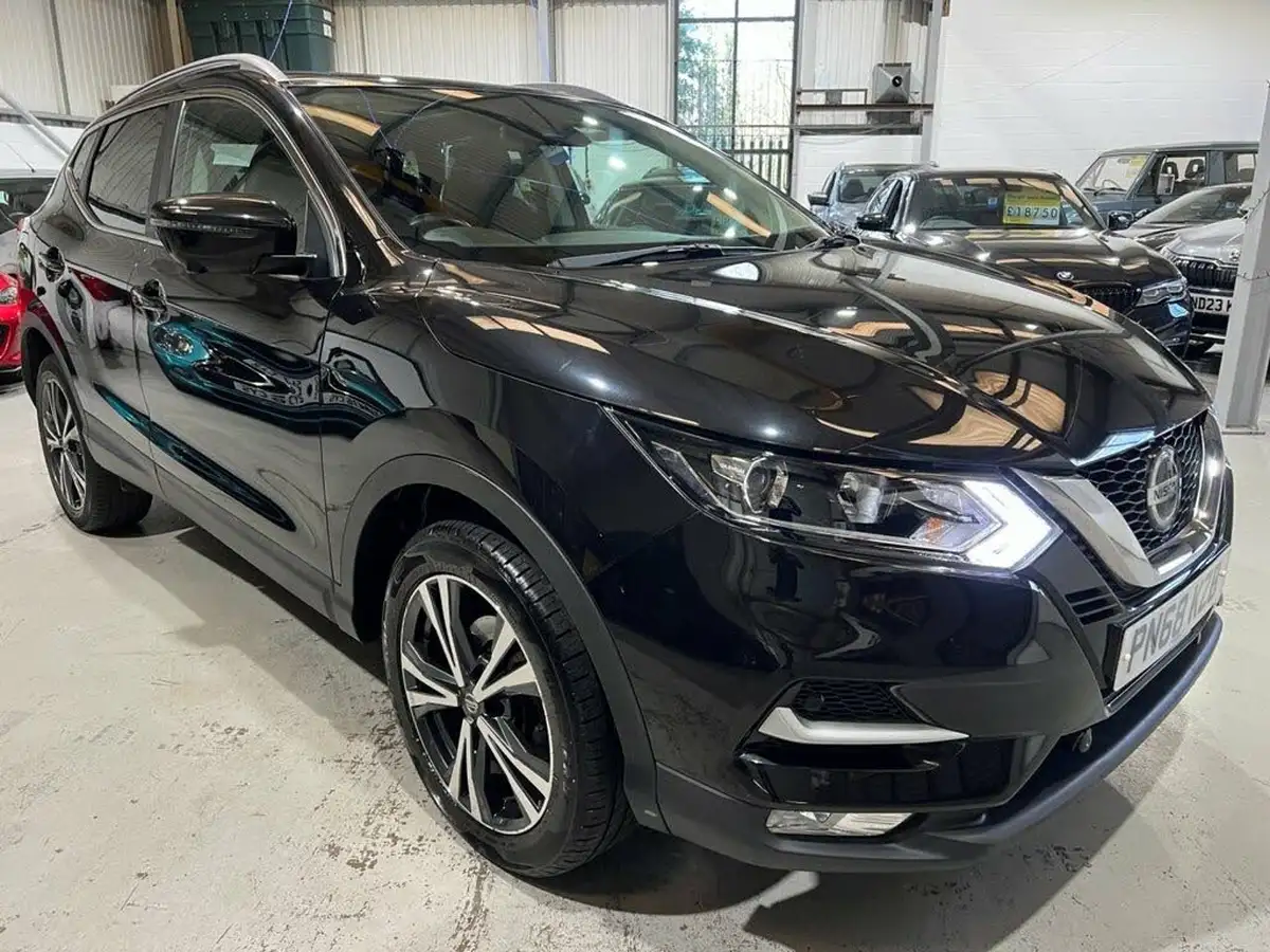 2018-nissan-qashqai-12-dig-t-n-connecta-big-0