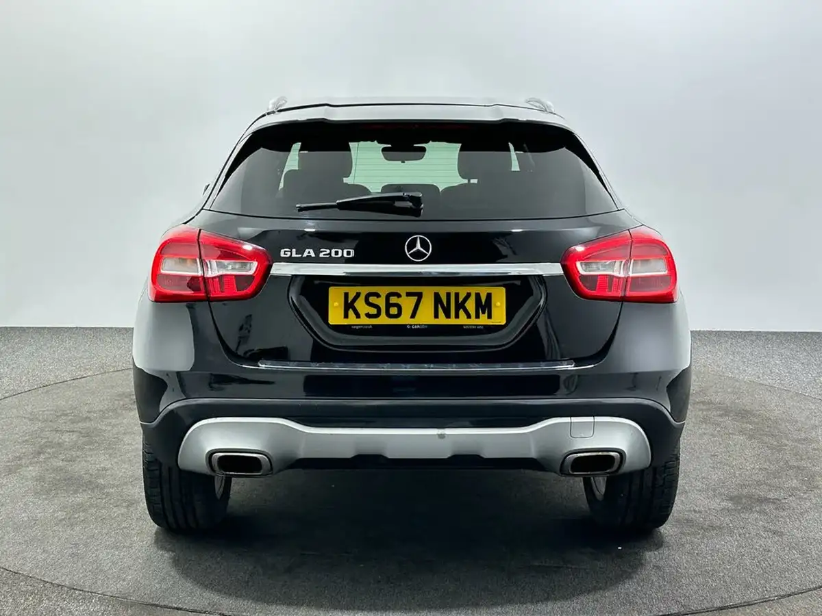2017-mercedes-benz-gla-class-16-gla-200-sport-big-5