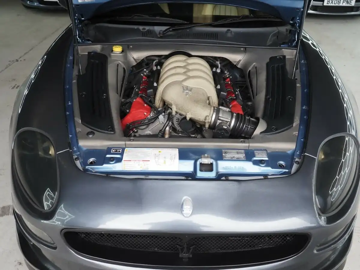 2003-maserati-spyder-42-gt-big-32
