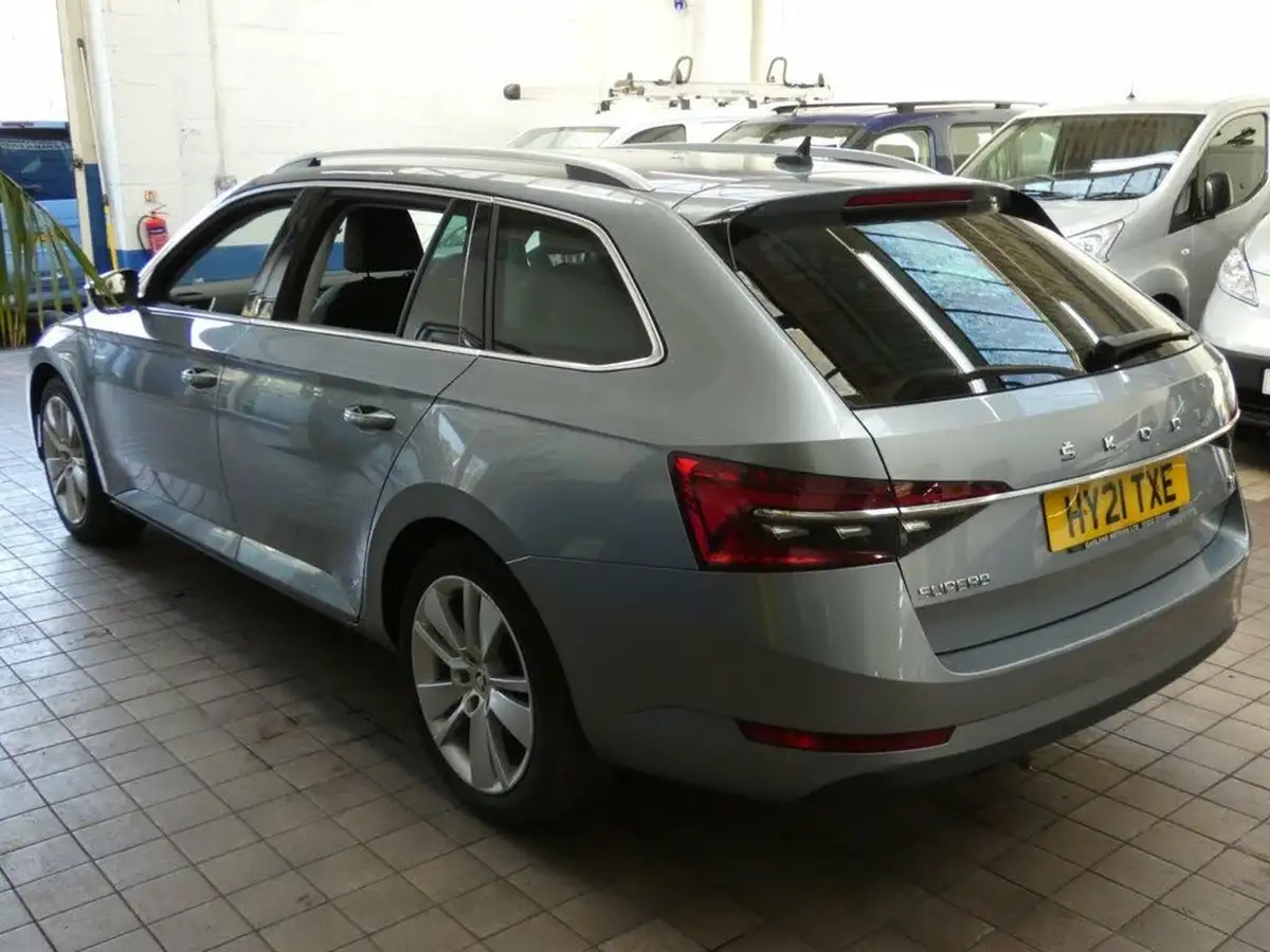 2021-skoda-superb-14-tsi-se-l-estate-big-7