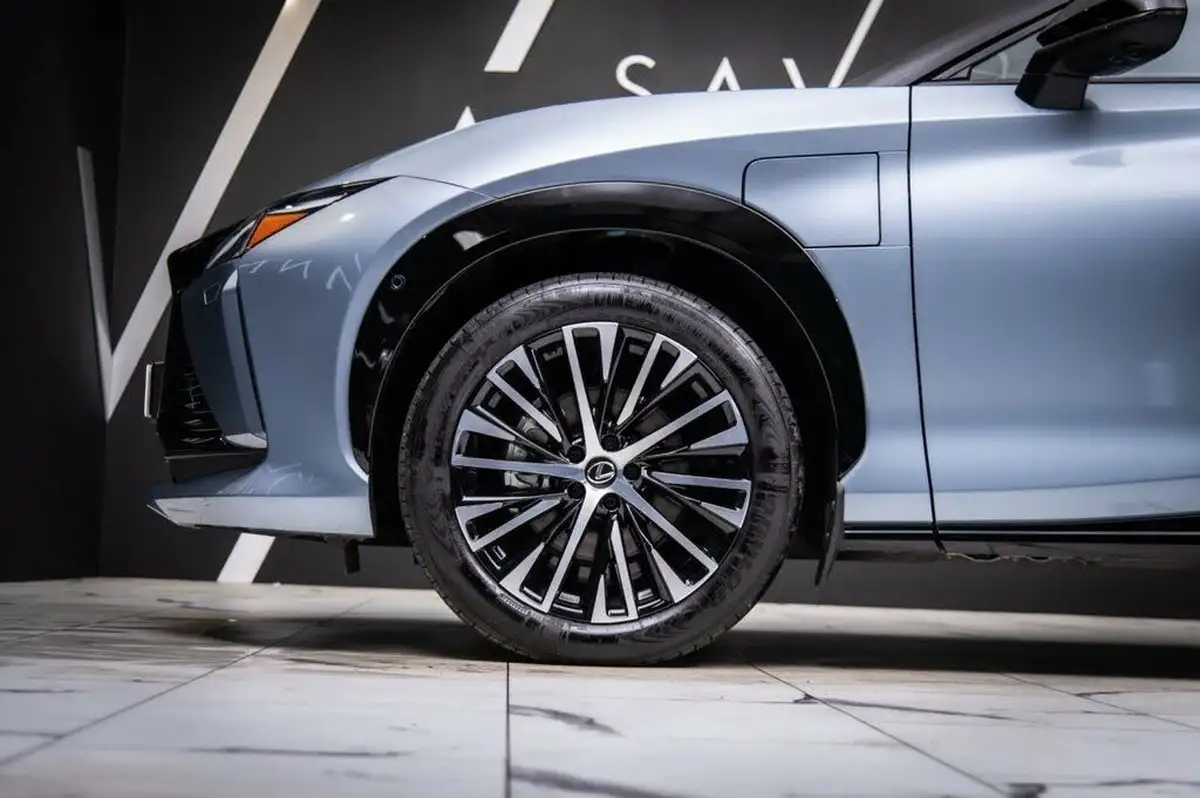 2024-lexus-rz-450e-e-takumi-big-42