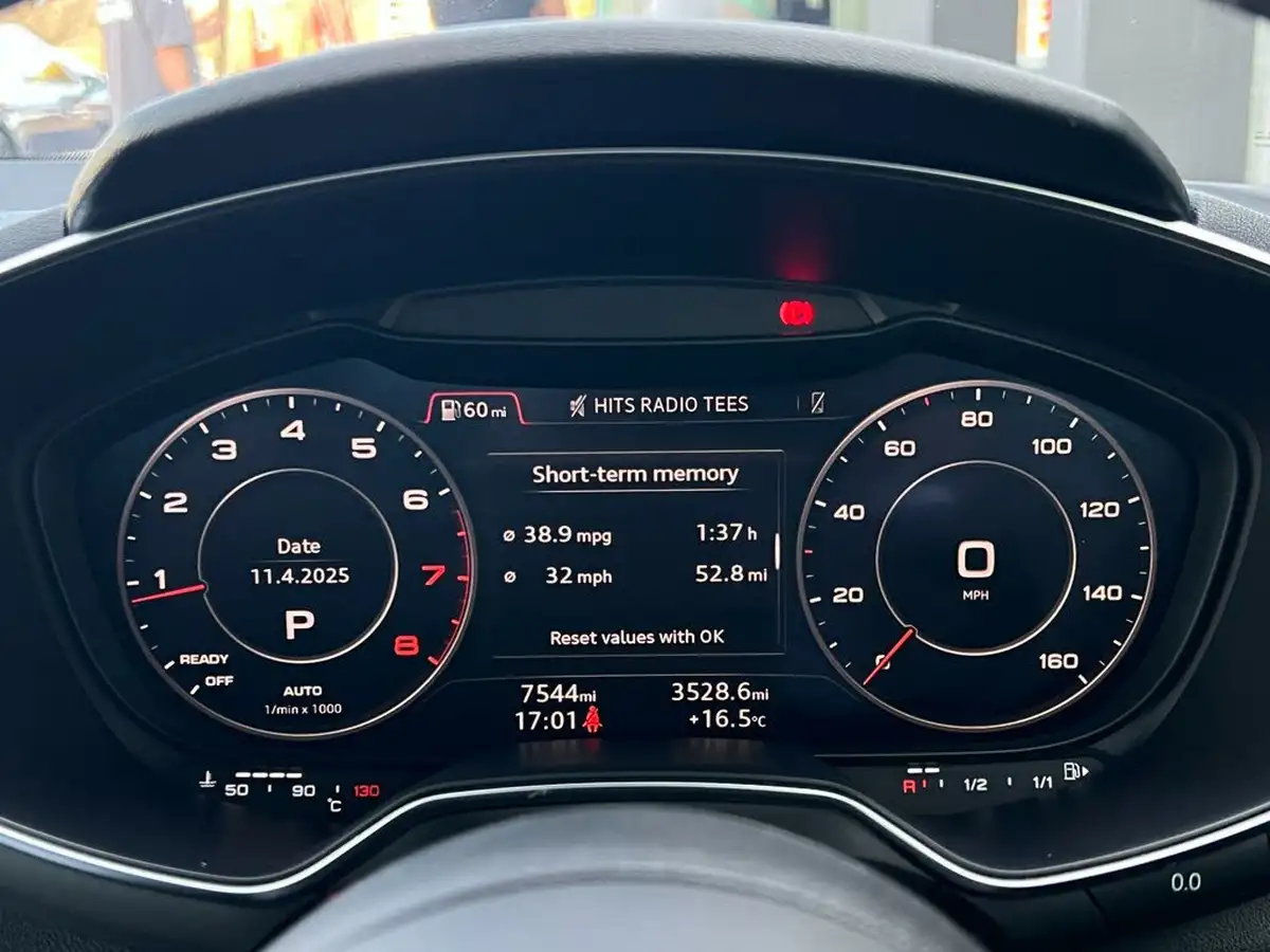 2023-audi-tt-coupe-20-40-tfsi-black-edition-big-28