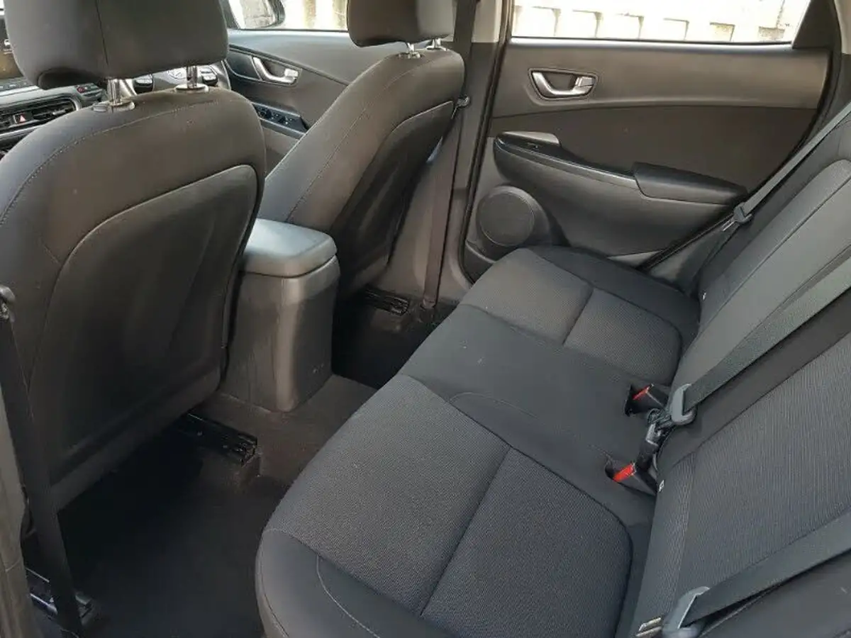 2022-hyundai-kona-10-t-gdi-se-connect-big-5