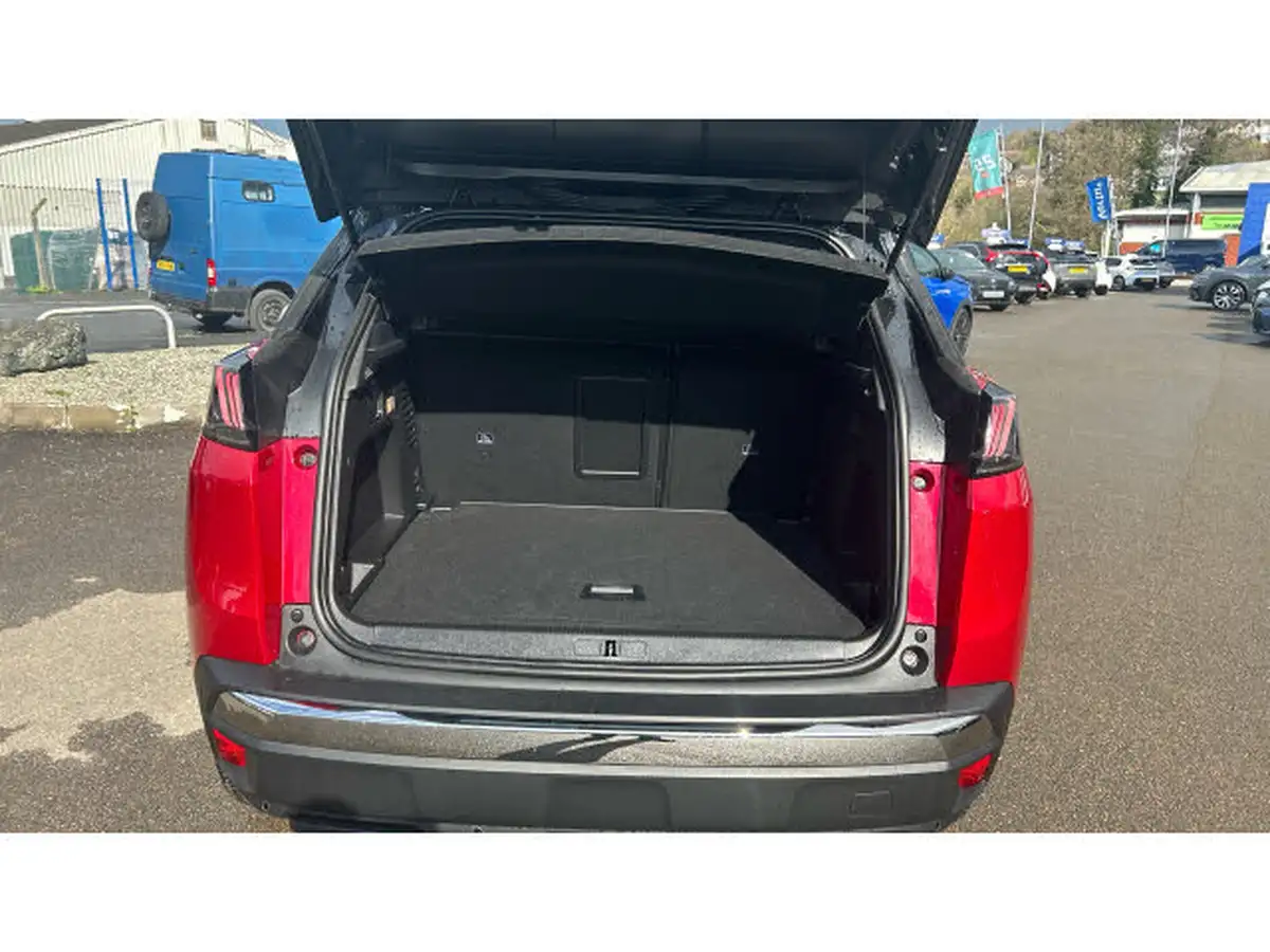 2023-peugeot-3008-suv-12-puretech-allure-premium-eat8-big-3