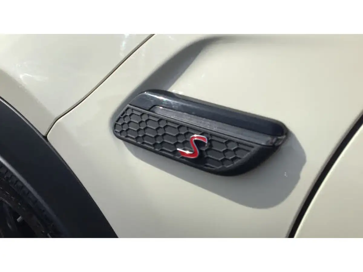 2022-mini-cooper-20-cooper-s-sport-hatchback-3d-big-25