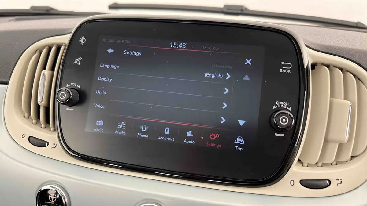 2024-fiat-500-10-top-big-37