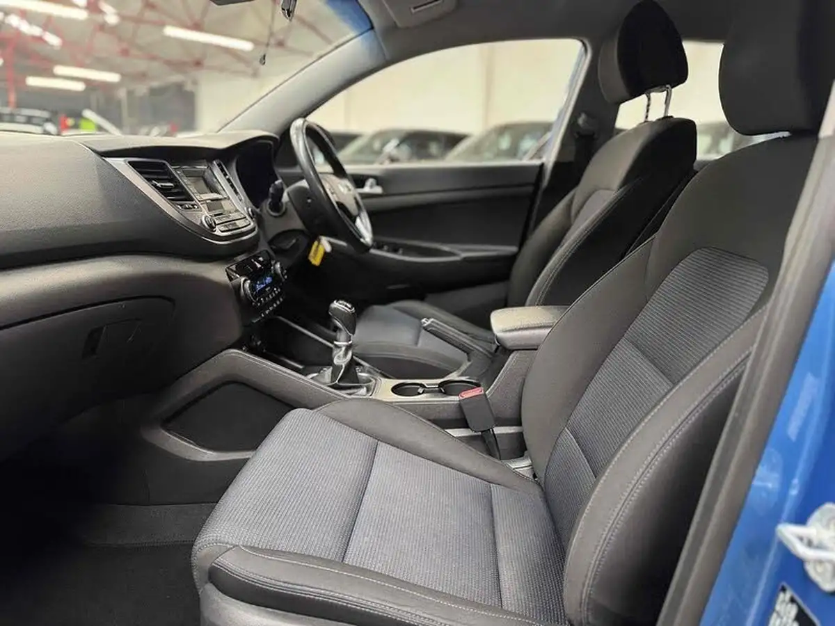 2016-hyundai-tucson-17crdi-blue-drive-se-116ps-big-13