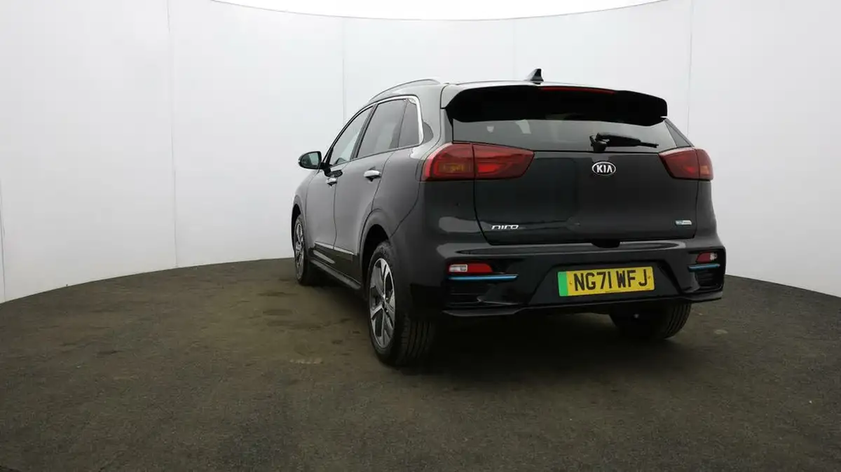 2022-kia-e-niro-ev-4-big-24