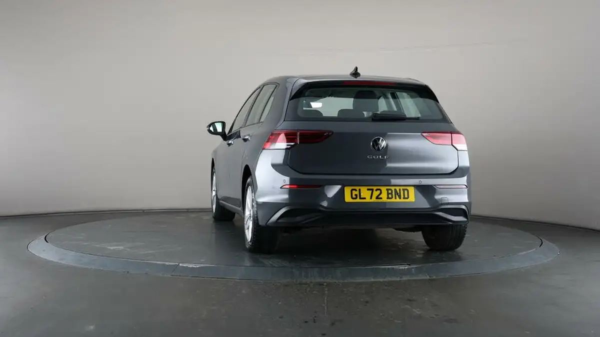 2022-volkswagen-golf-15-tsi-life-130ps-hatchback-big-36