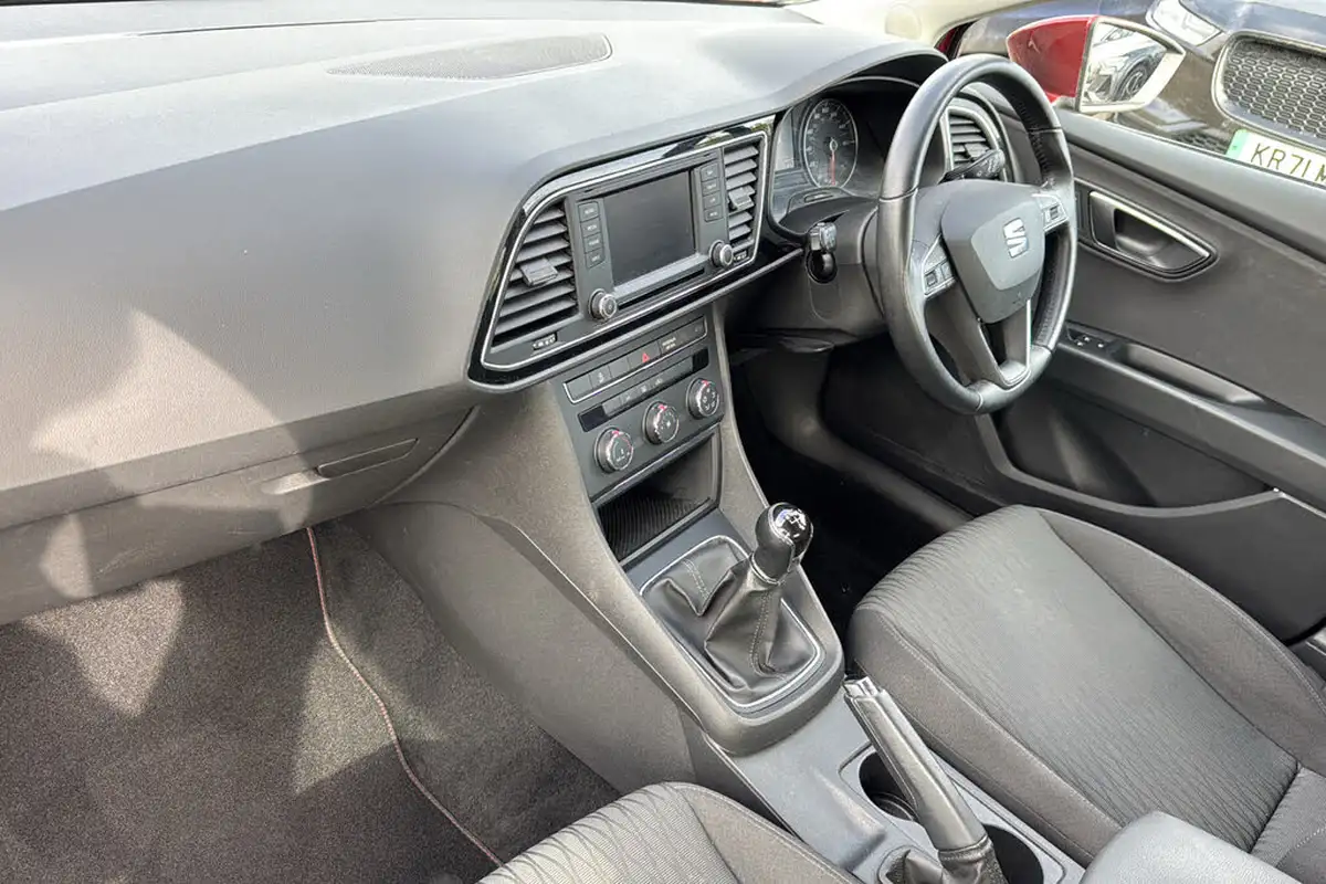 2014-seat-leon-16tdi-se-tech-pack-cr-105ps-ss-hatchback-5d-big-9