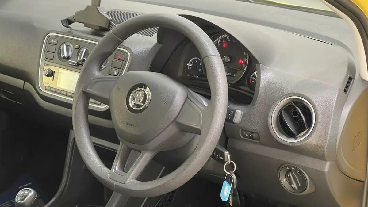 2019-skoda-citigo-10-se-3d-big-34
