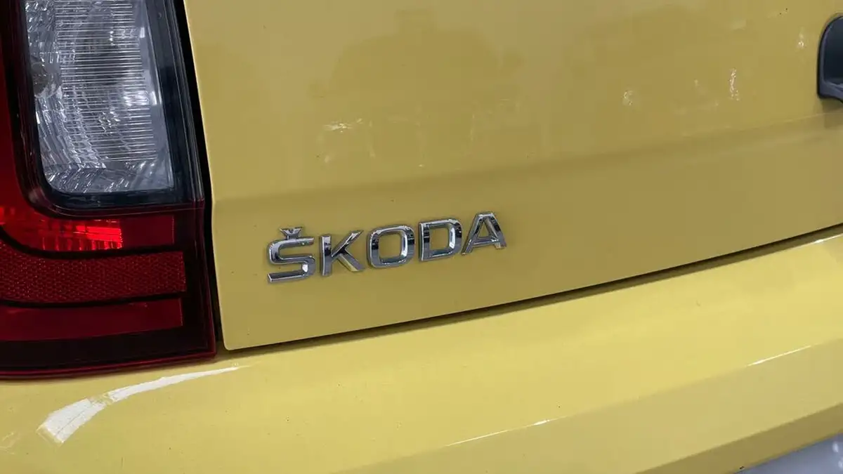 2019-skoda-citigo-10-se-3d-big-6
