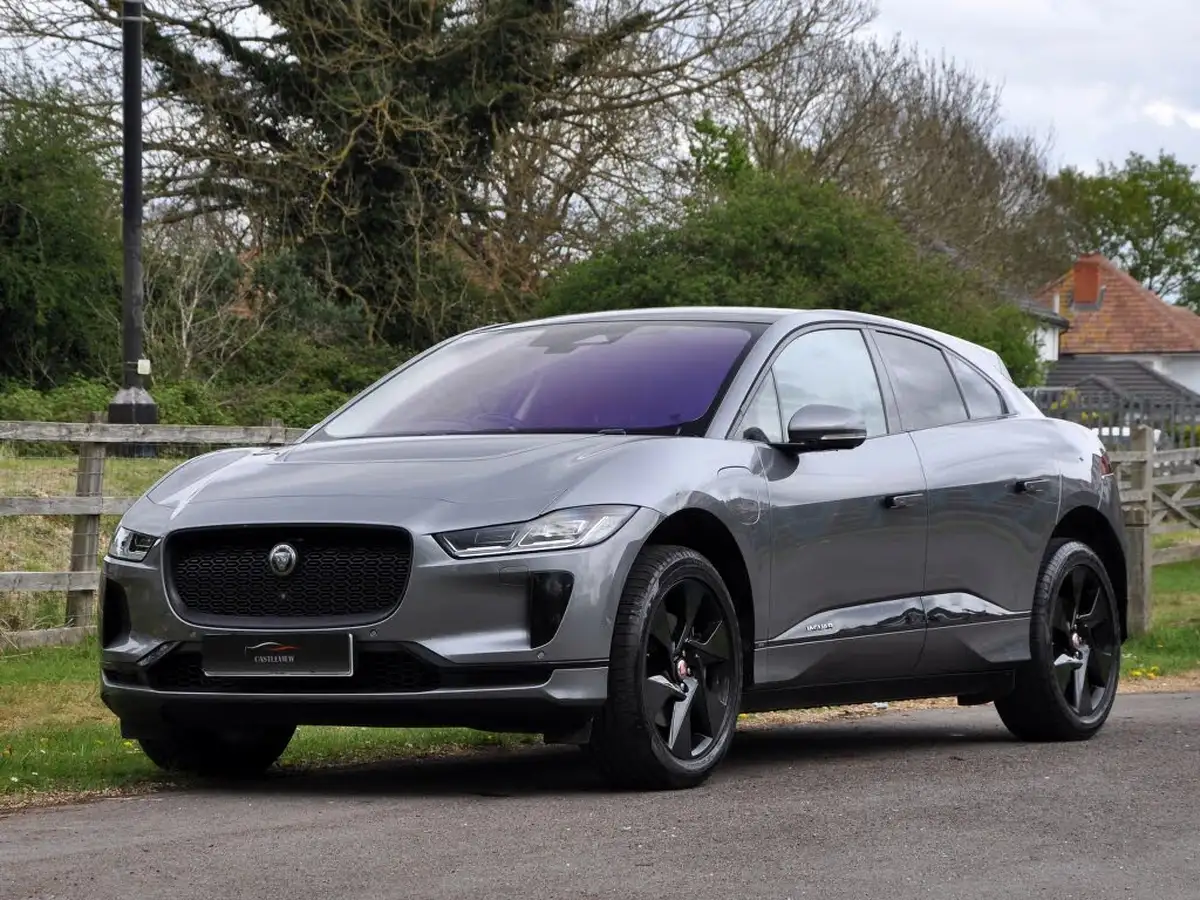2021-jaguar-i-pace-ev400-se-big-34