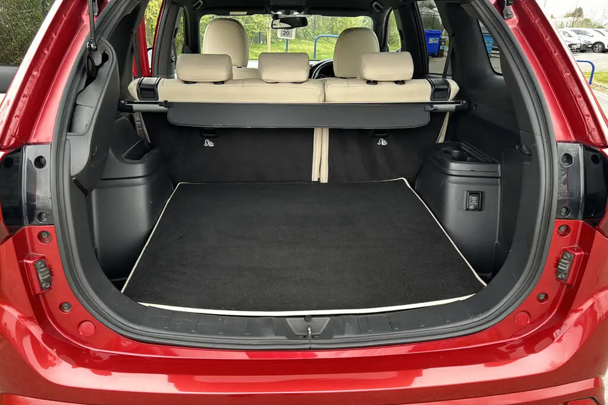 2019-mitsubishi-outlander-24-5h-phev-big-17
