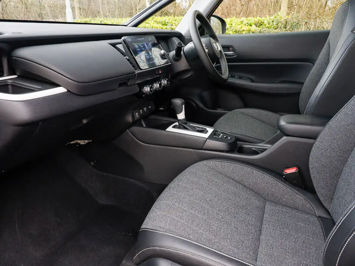 2021-honda-jazz-15-i-mmd-sr-109ps-big-4
