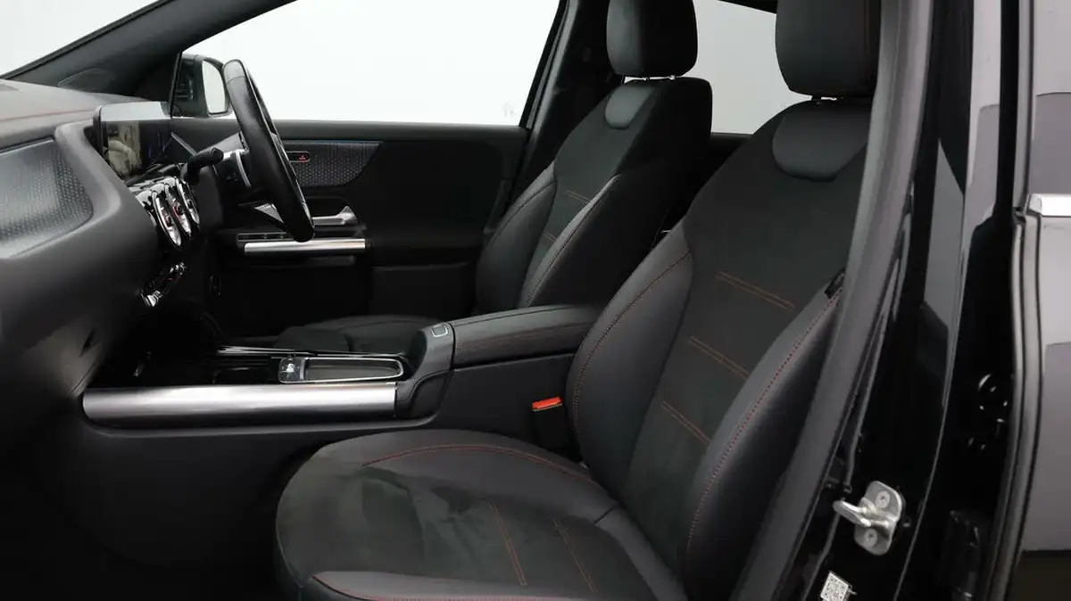 2024-mercedes-benz-eqa-e-eqa-350-amg-line-executive-big-13