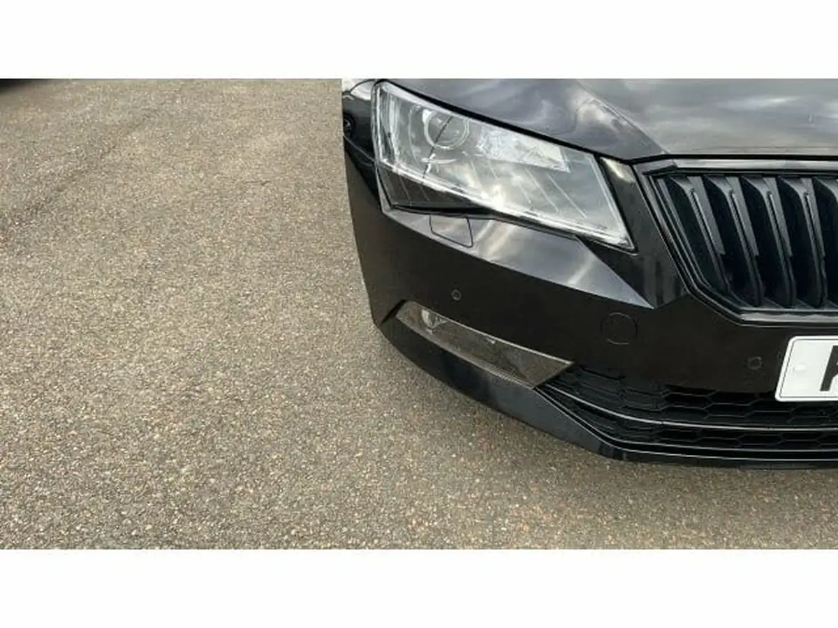 2018-skoda-superb-20-tsi-sportline-220ps-ss-hatchback-big-26