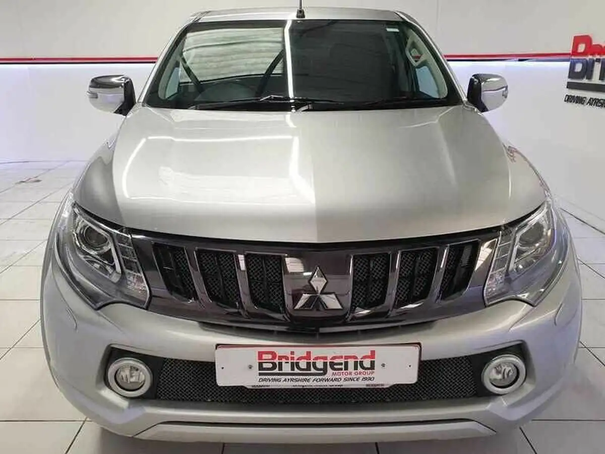 2019-mitsubishi-l200-24di-d-barbarian-eu6b-auto-big-1