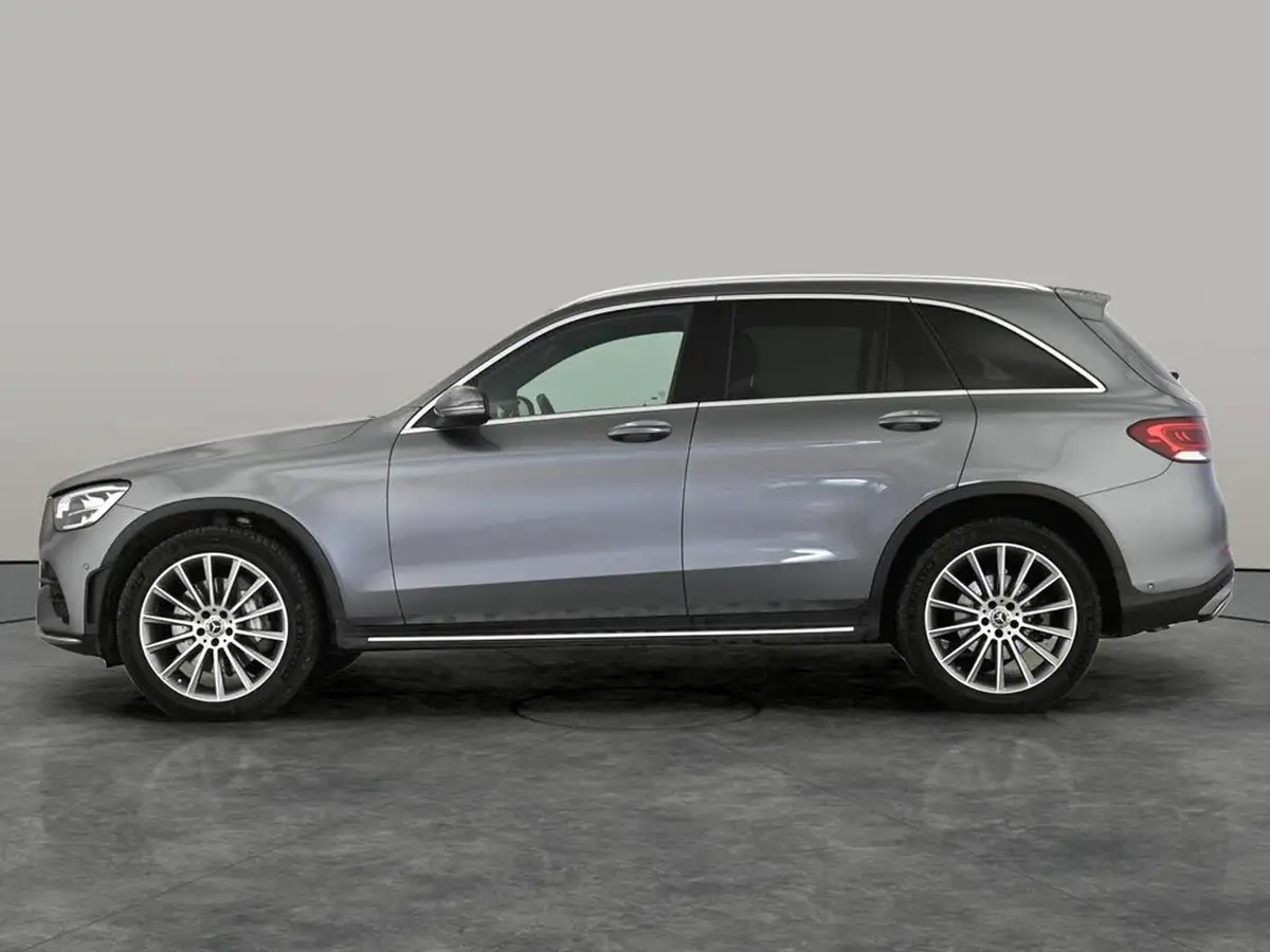 2022-mercedes-benz-glc-class-20-glc300-amg-line-premium-towing-station-wagon-5d-1991cc-big-8