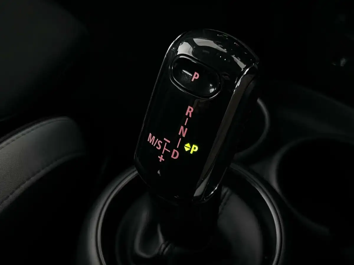 2021-mini-cooper-20-cooper-s-sport-hatchback-5d-auto-big-40