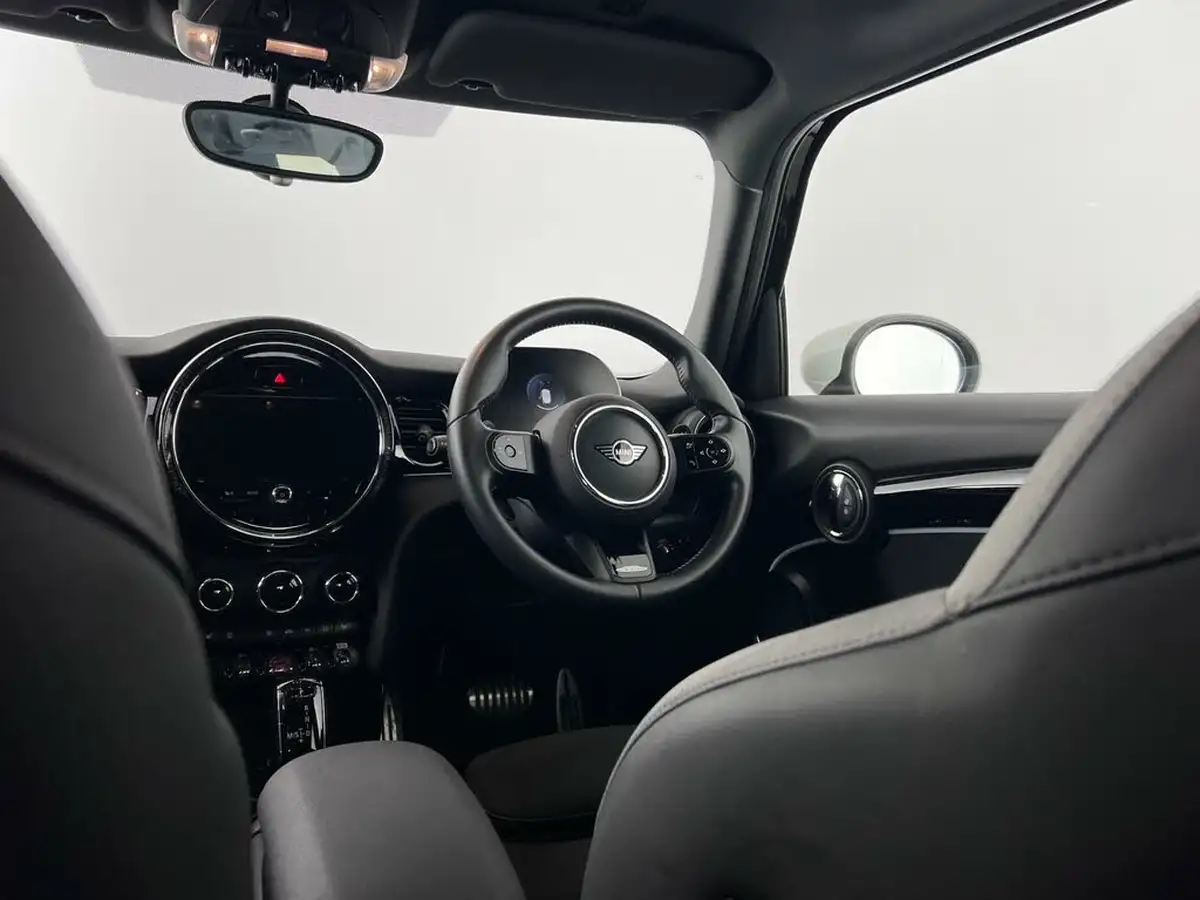 2021-mini-cooper-20-cooper-s-sport-hatchback-5d-auto-big-18
