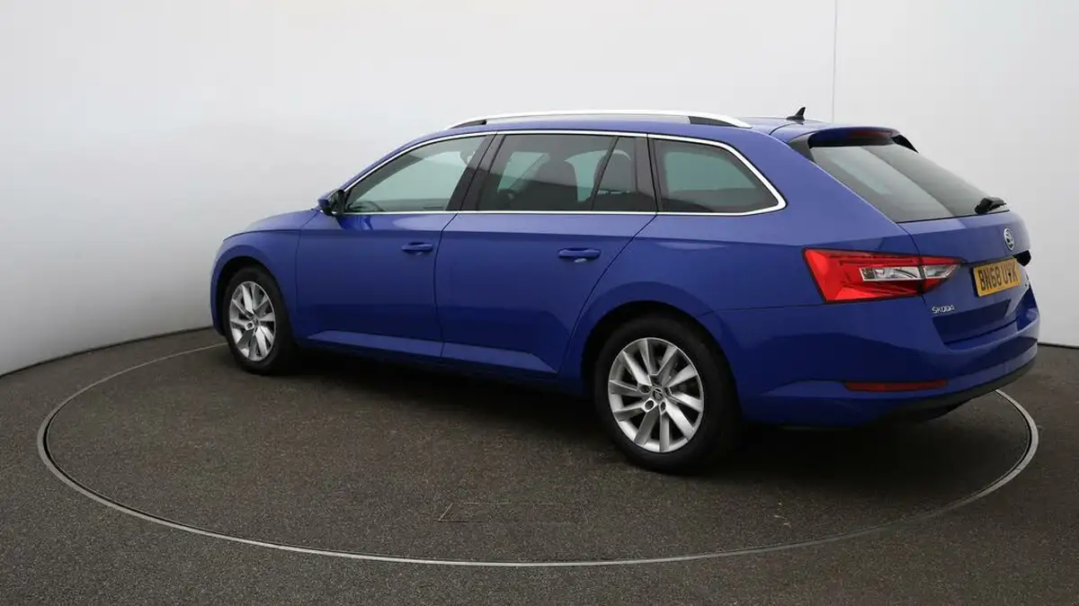2019-skoda-superb-15-tsi-se-technology-estate-big-5