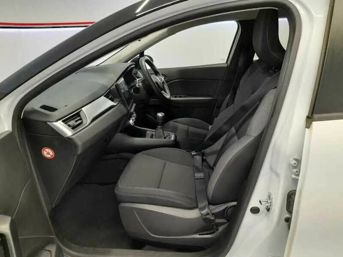 2020-renault-captur-15dci-iconic-95bhp-big-27