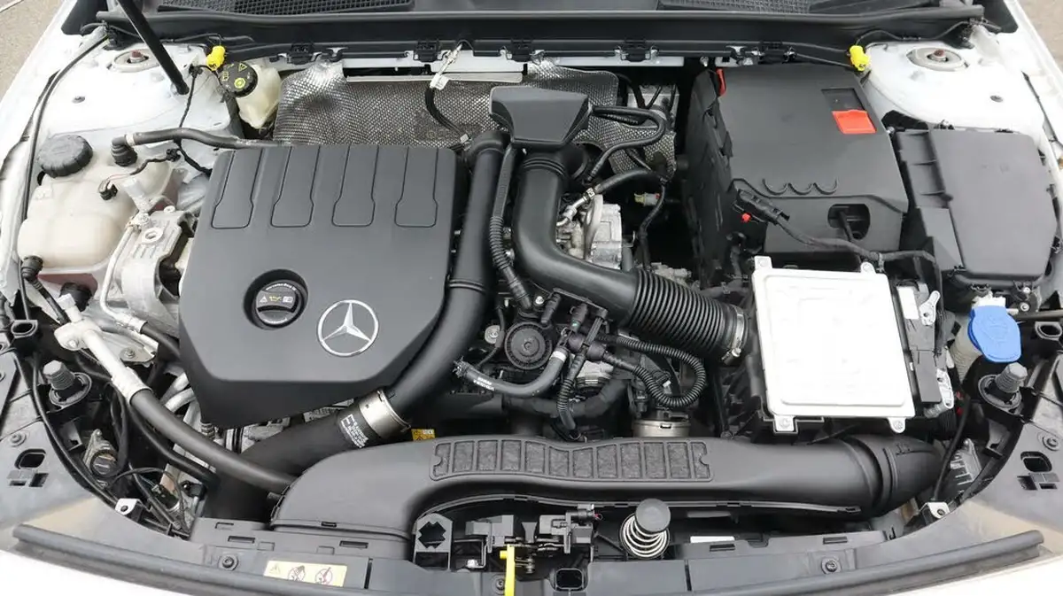 2019-mercedes-benz-a-class-13-a200-amg-line-premium-plus-saloon-4d-7g-dct-big-19