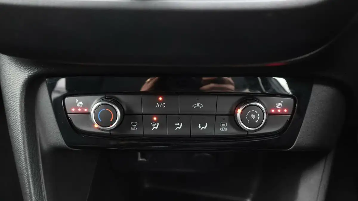 2021-vauxhall-corsa-12i-elite-big-12