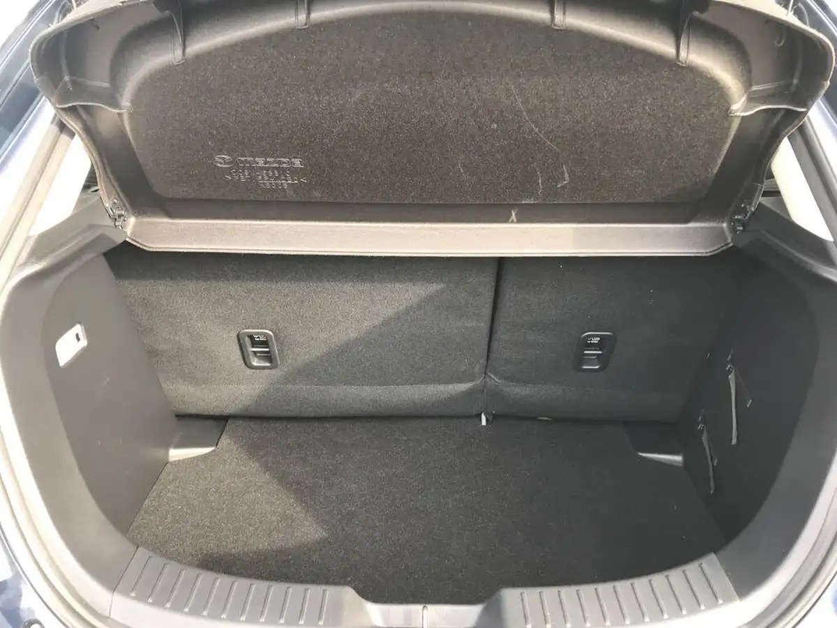 2022-mazda-mazda2-15-e-skyactiv-g-sport-big-6