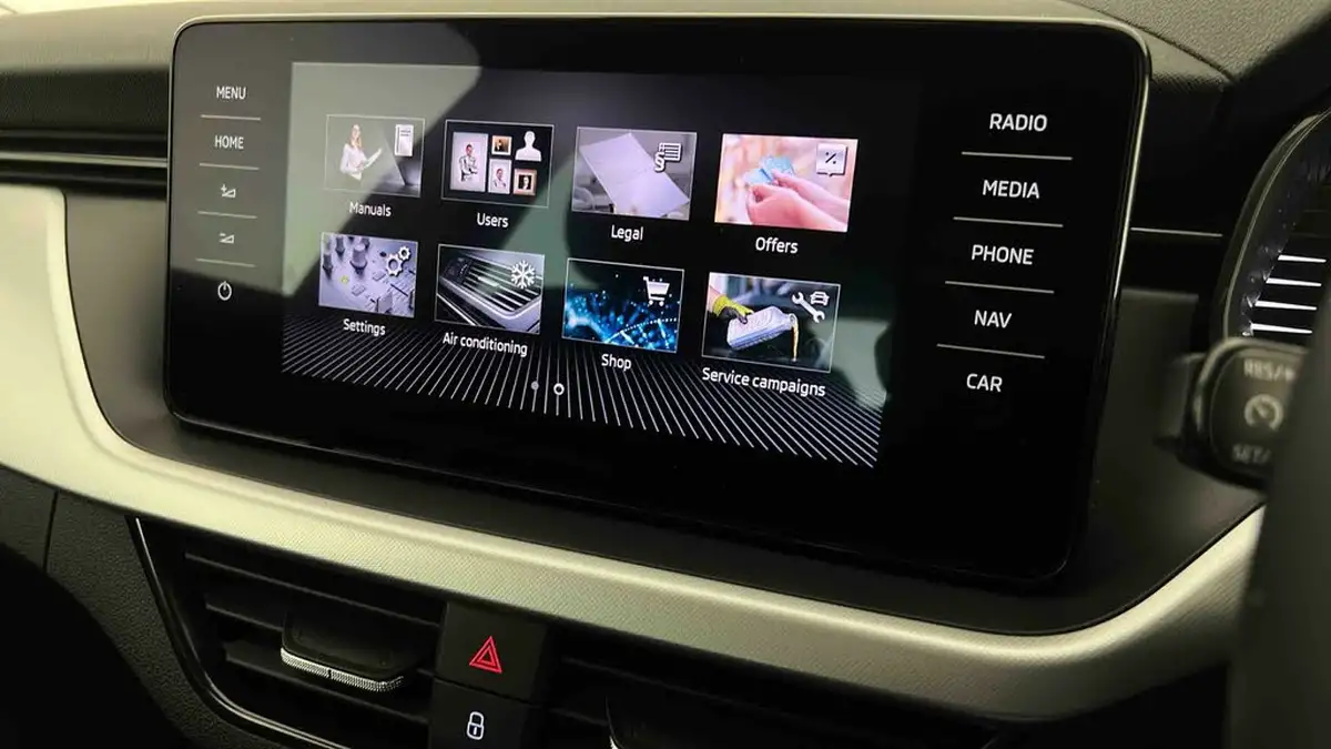 2021-skoda-kamiq-10-tsi-se-l-109ps-dsg-big-42