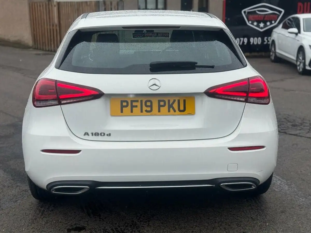 2019-mercedes-benz-a-class-15d-a180d-sport-hatchback-5d-7g-dct-big-4