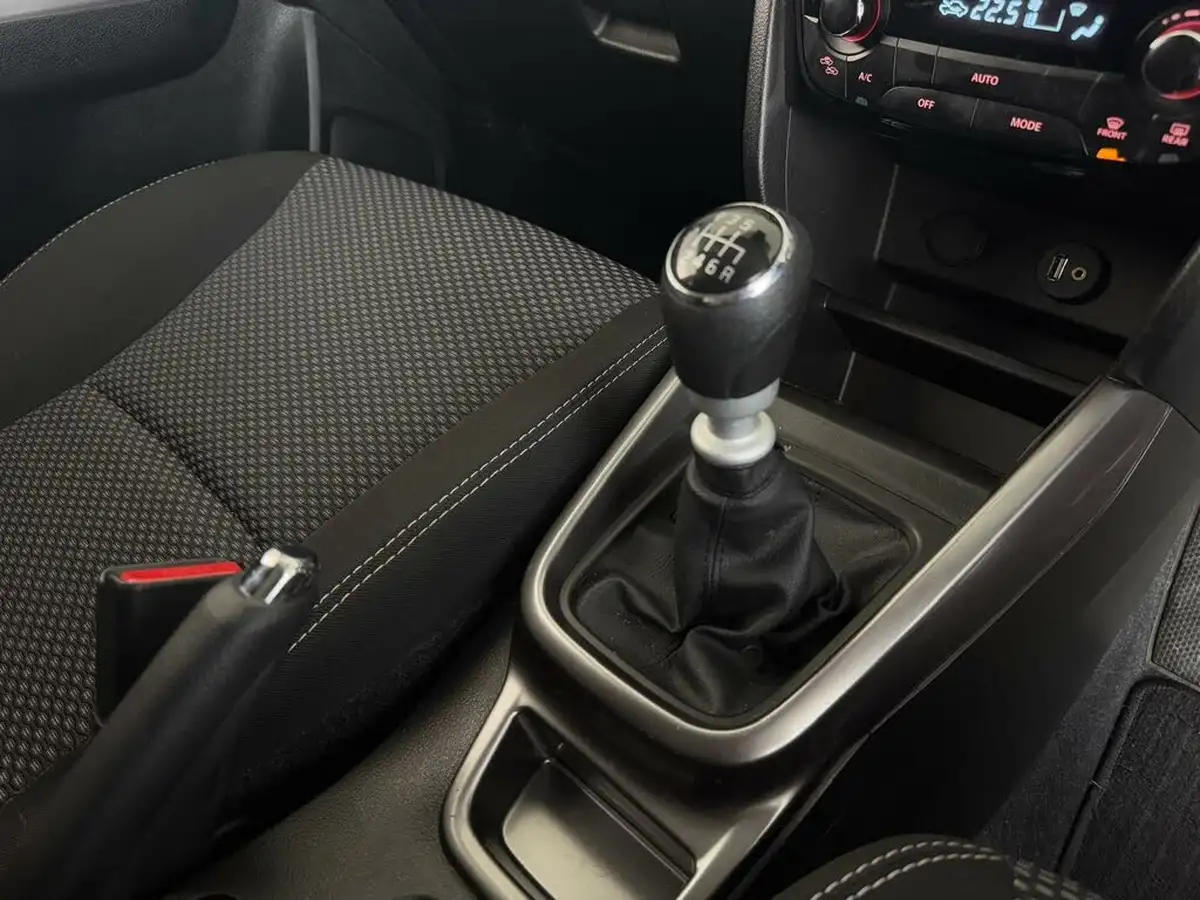 2022-suzuki-vitara-14-boosterjet-sz-t-big-33