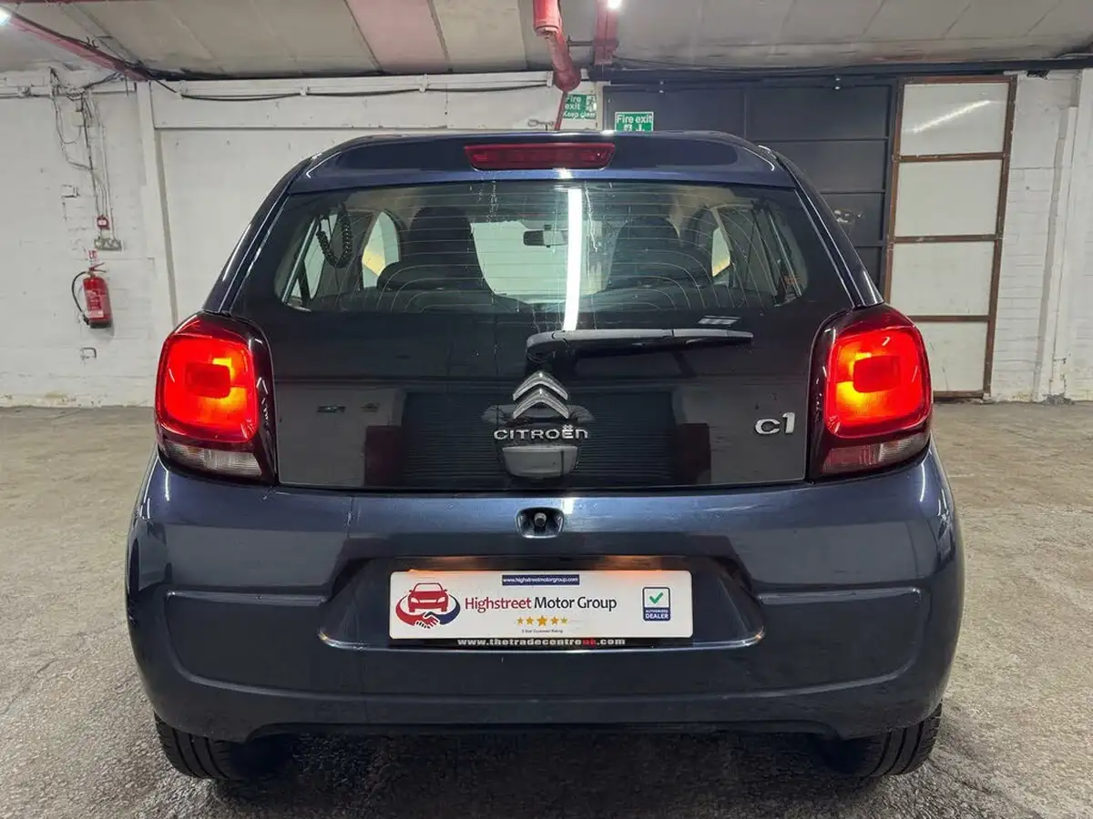 2017-citroen-c1-12-puretech-feel-3d-big-57