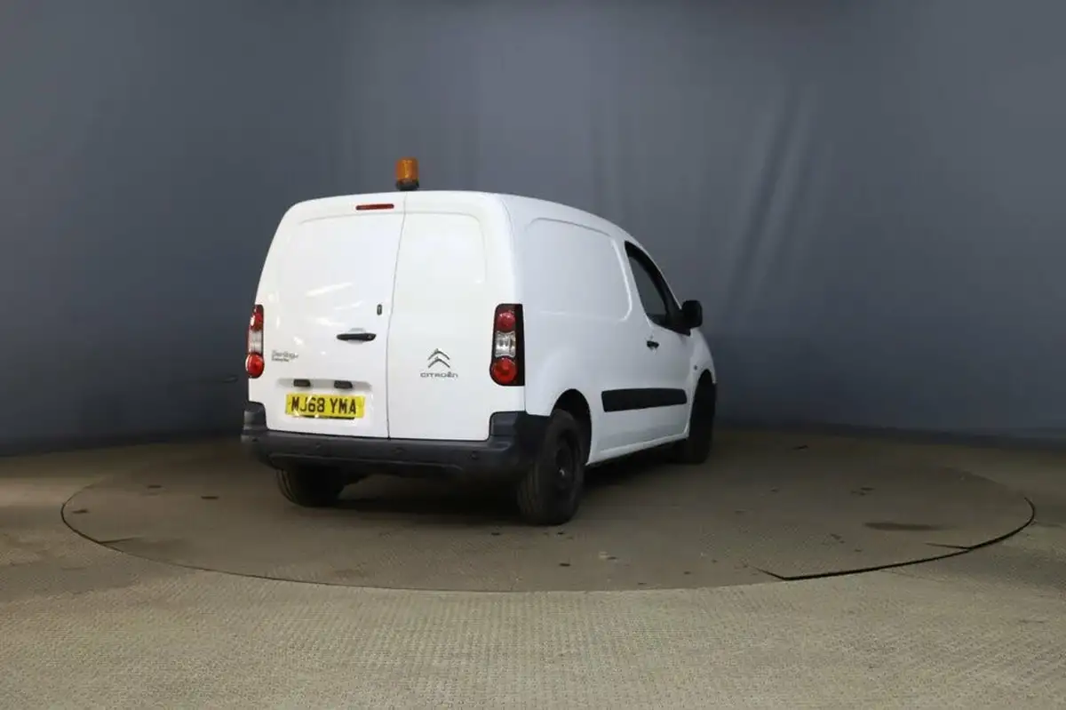 2018-citroen-berlingo-16td-l1-850-enterprise-special-edition-panel-big-3