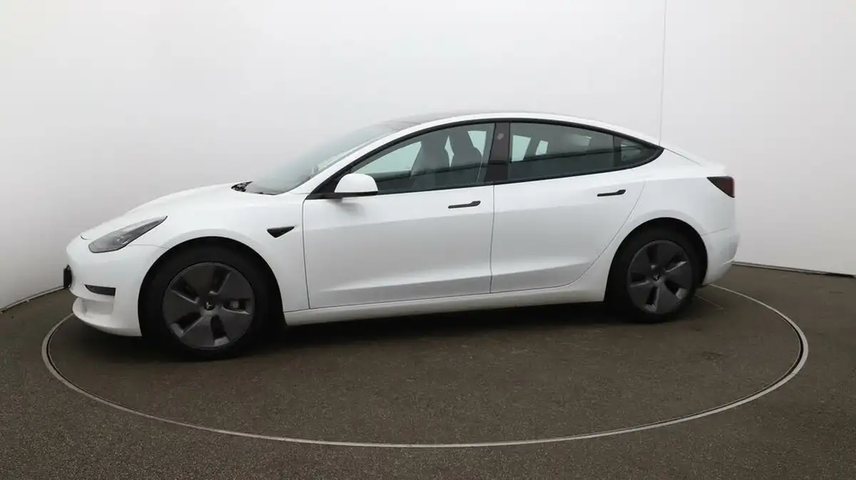 2021-tesla-model-3-e-standard-plus-big-57