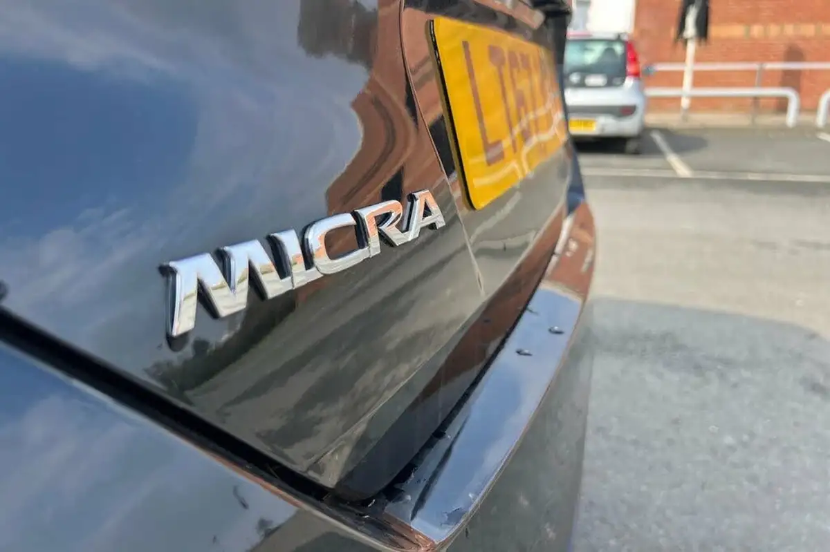 2017-nissan-micra-09-ig-t-acenta-big-21