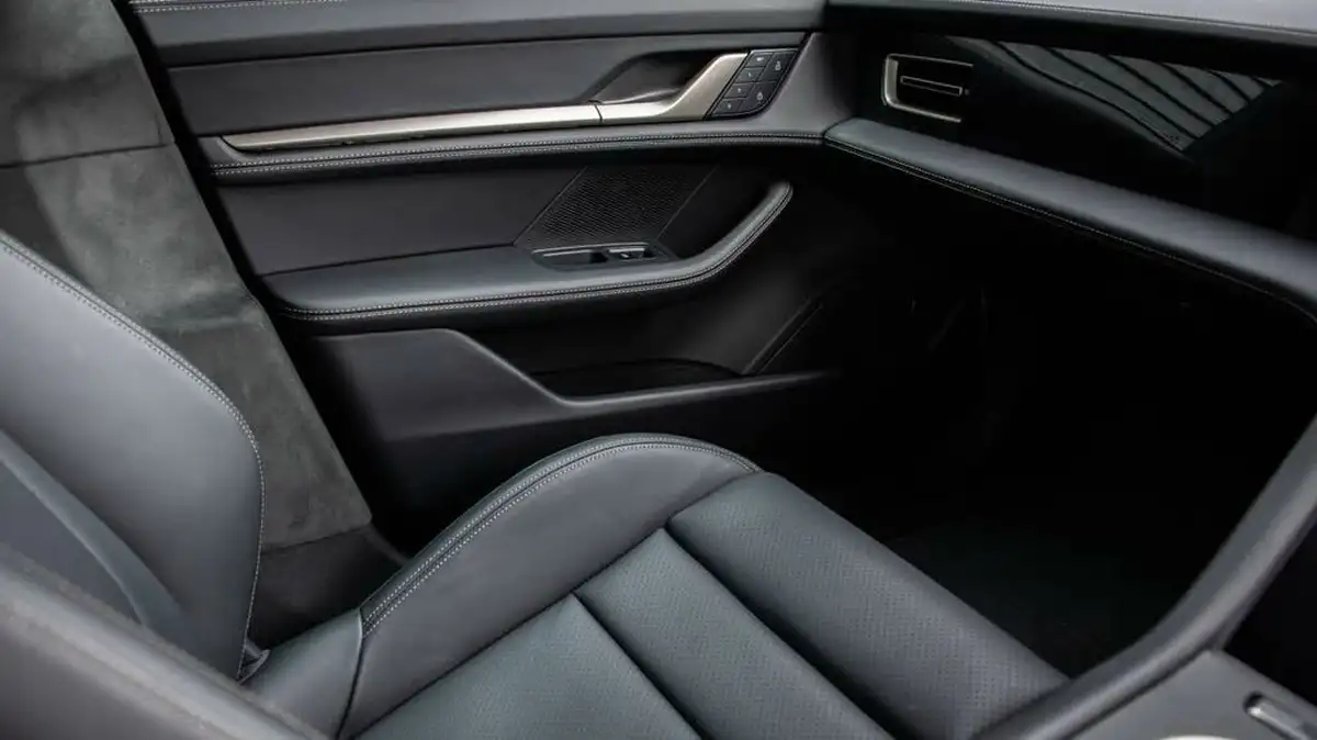 2024-porsche-taycan-e-turbo-sport-turismo-884ps-big-62