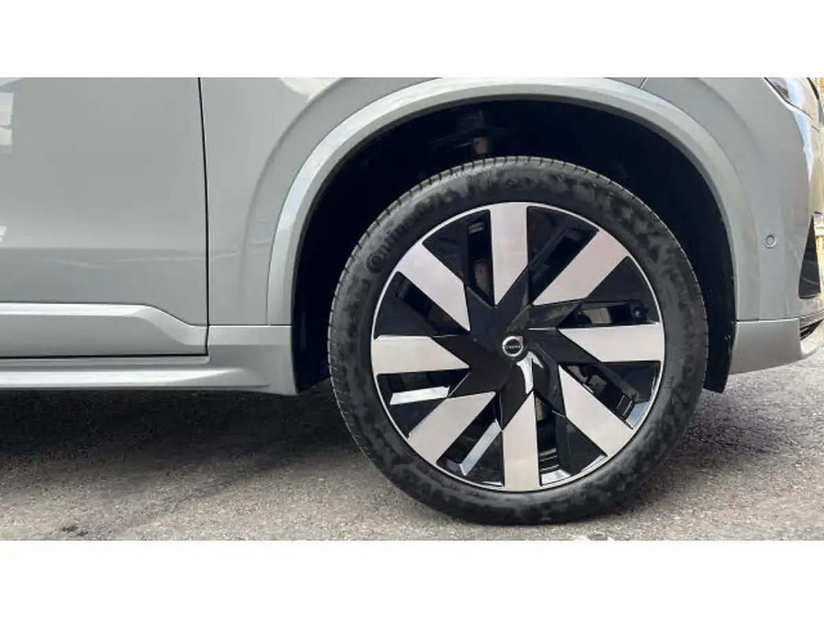 2024-volvo-xc90-20-t8-ultra-dark-big-15
