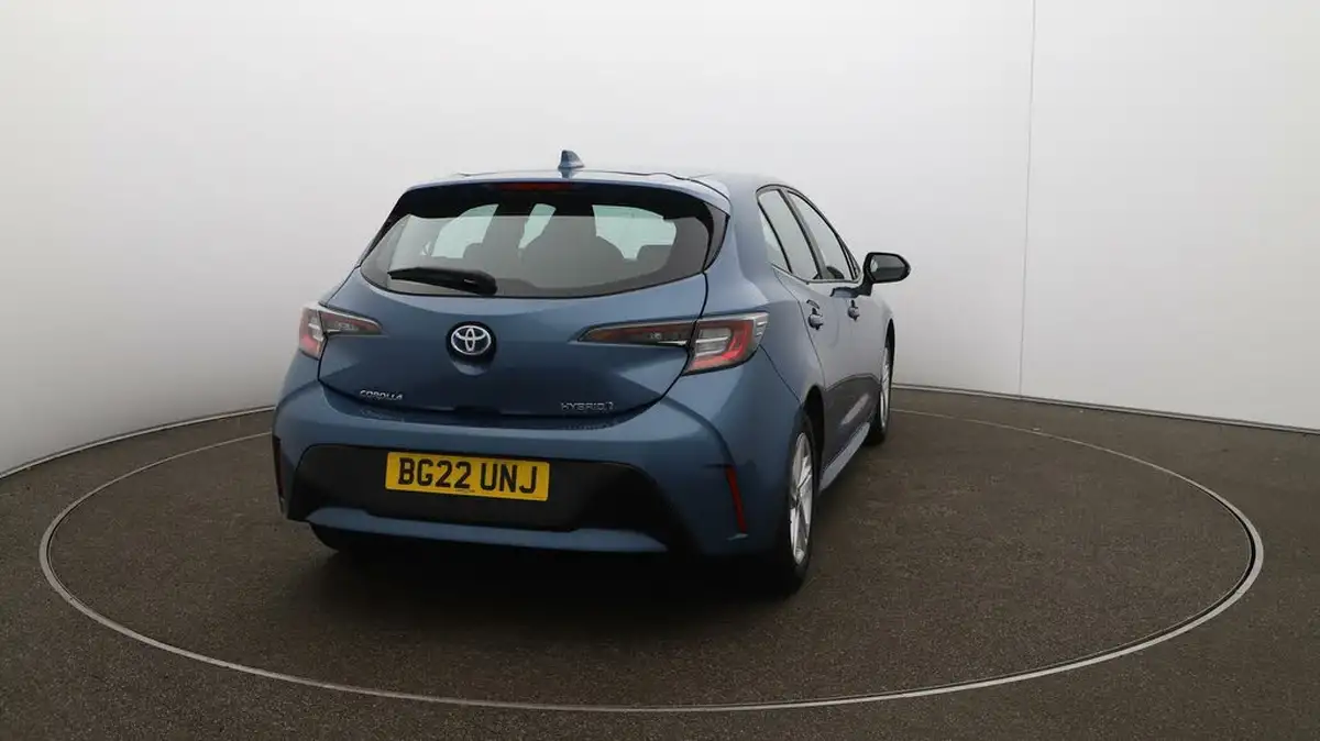 2022-toyota-corolla-18-vvt-i-icon-120bhp-trk-hatchback-5d-big-48