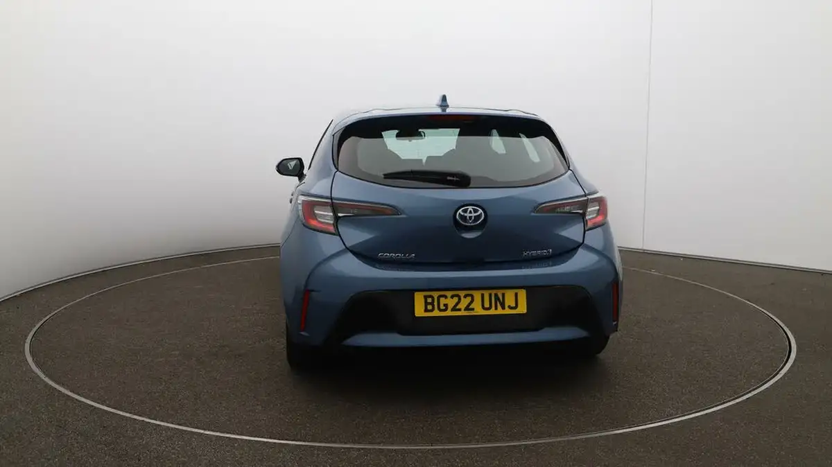 2022-toyota-corolla-18-vvt-i-icon-120bhp-trk-hatchback-5d-big-6