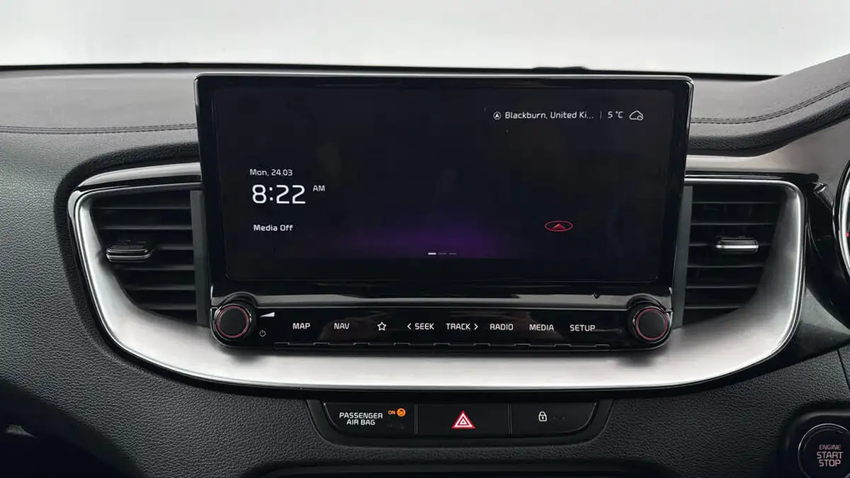 2022-kia-pro-ceed-15-t-gdi-gt-line-big-11