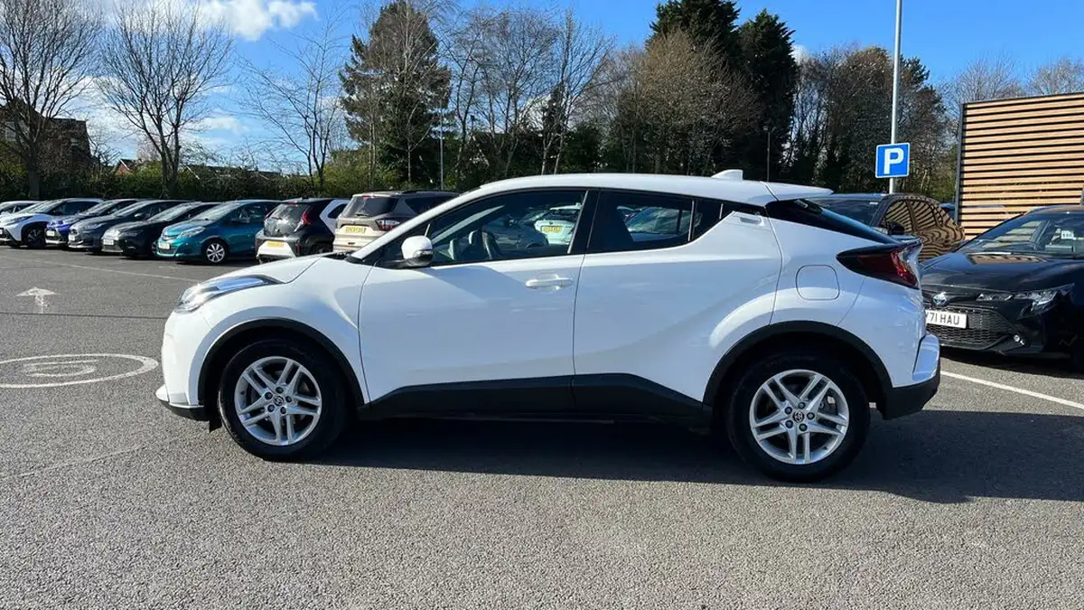 2023-toyota-c-hr-18-vvt-i-icon-120bhp-big-16