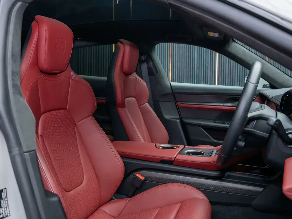 2023-porsche-taycan-e-turbo-s-cross-turismo-big-1