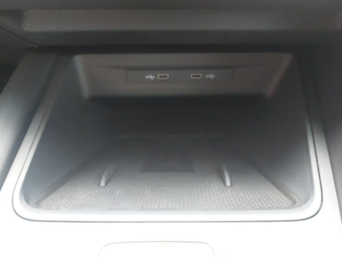 2022-lexus-ux-250h-20-f-sport-premium-plus-pack-big-17