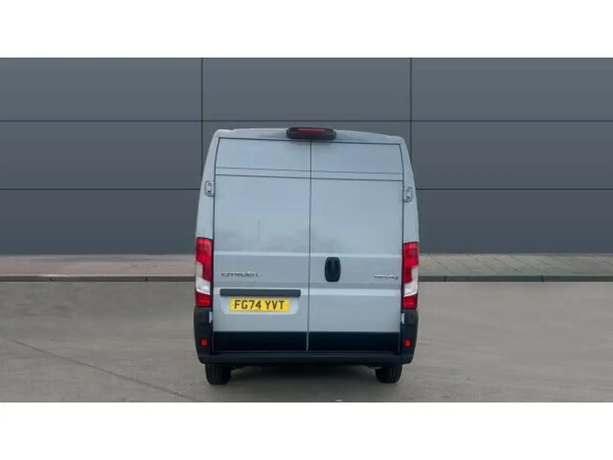 2024-citroen-relay-big-5